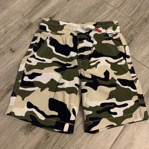 Boys Tommy Hilfiger Camouflage Cargo Short Size 5
